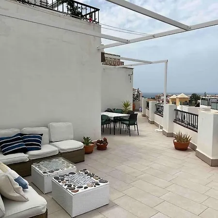 3-bedroom Shared Pool Nerja, Burriana Apartamento
