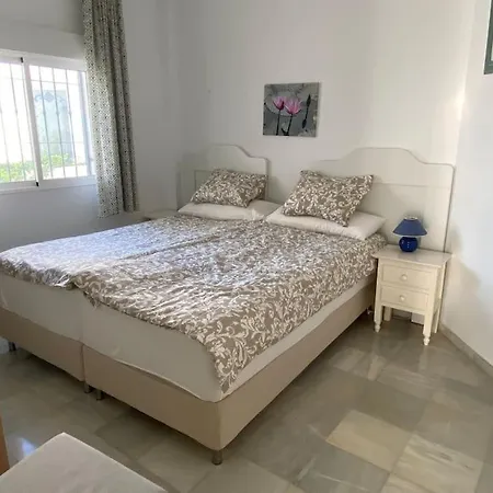 Appartement 3-bedroom Shared Pool Nerja, Burriana