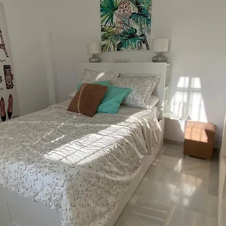3-bedroom Shared Pool Nerja, Burriana Appartement Nerja
