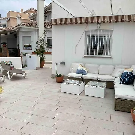 3-bedroom Shared Pool Nerja, Burriana Appartement *